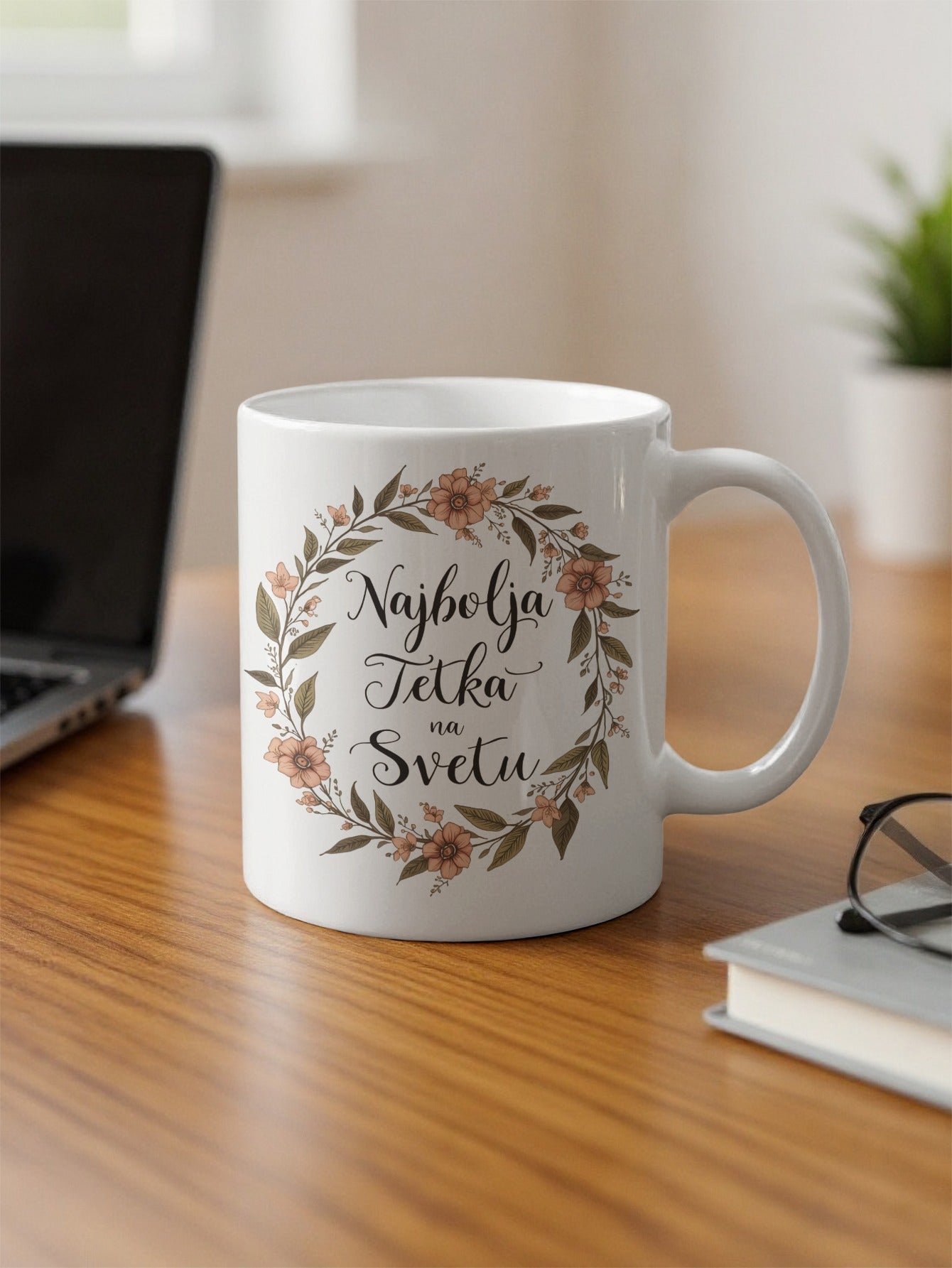 Najbolja Tetka na Svetu Floral Design Mug