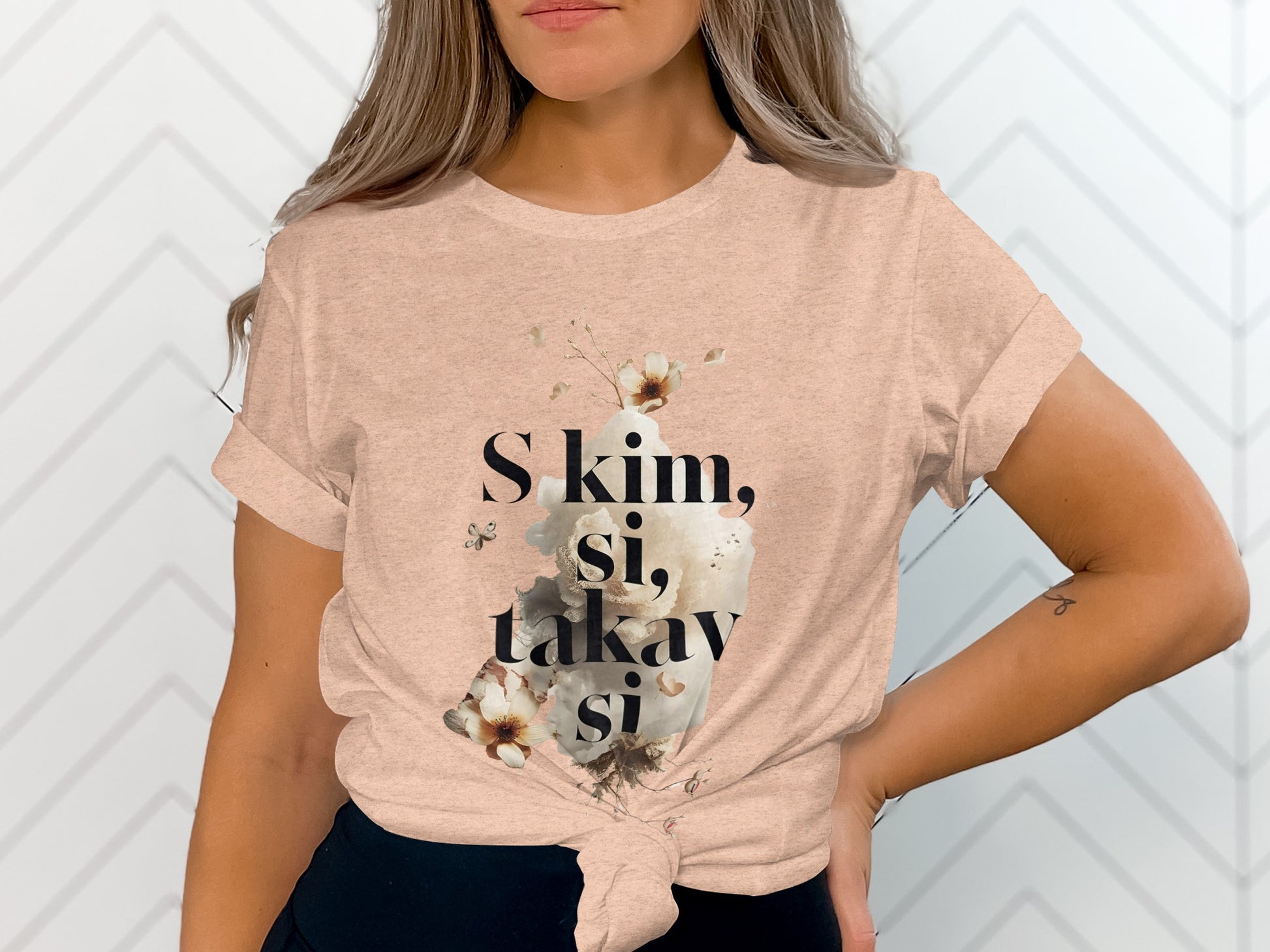 Chic Floral Skim Si Takav Si Graphic Tee product type