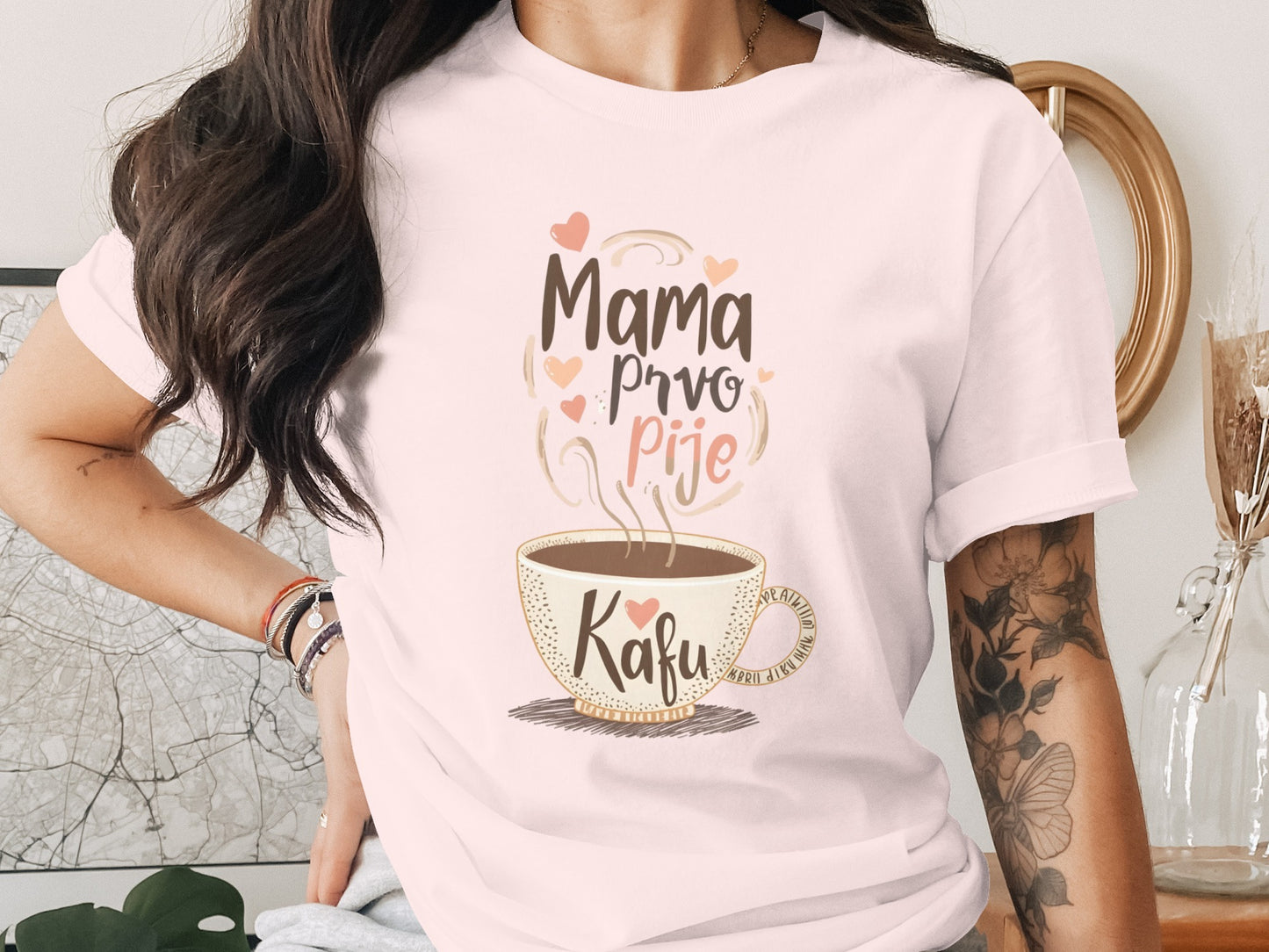 Mama Prvo Pije Kafu Heart Design Tee Shirt