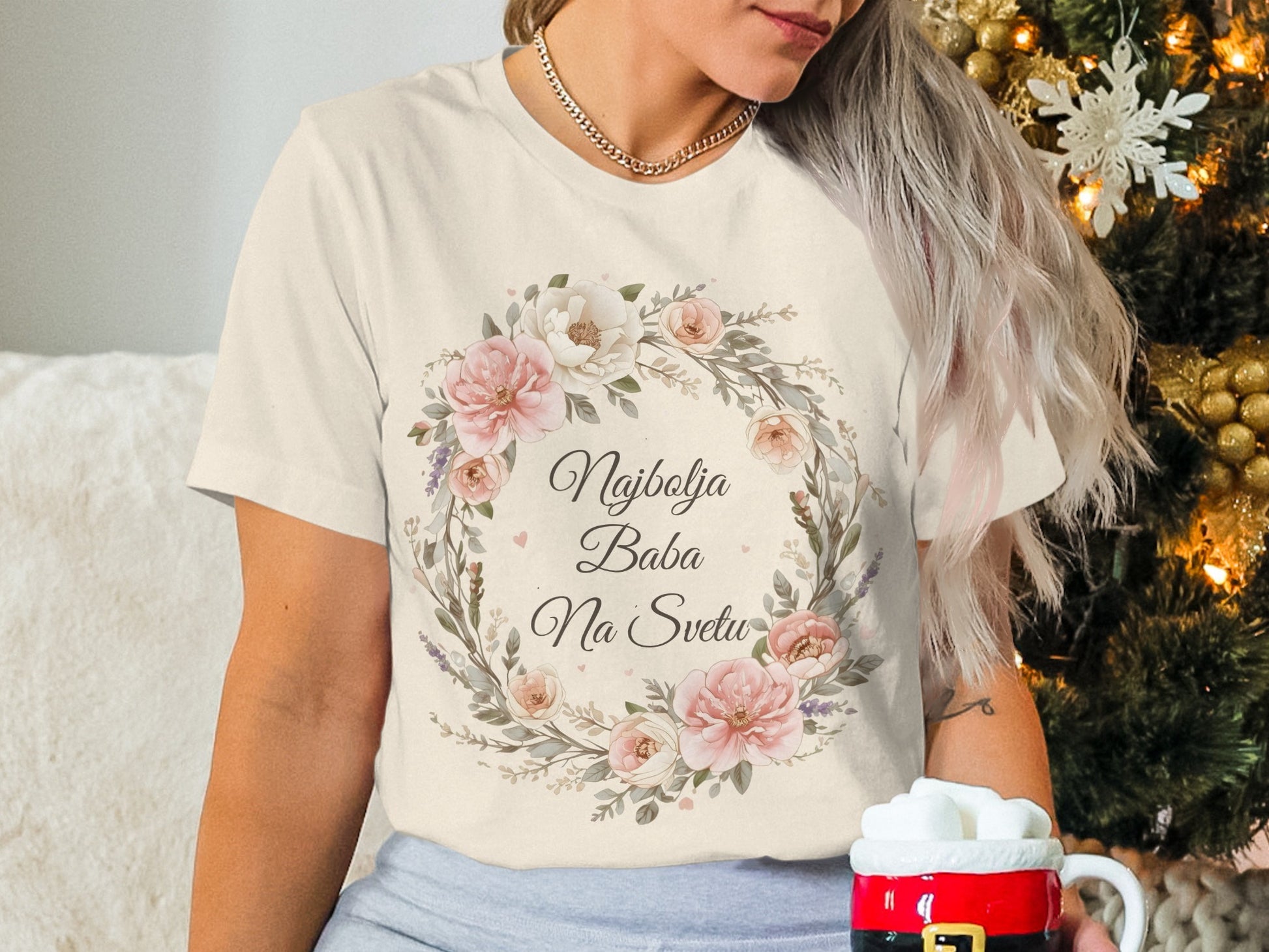 Najbolja Baba Na Svetu Floral Wreath Graphic Shirt