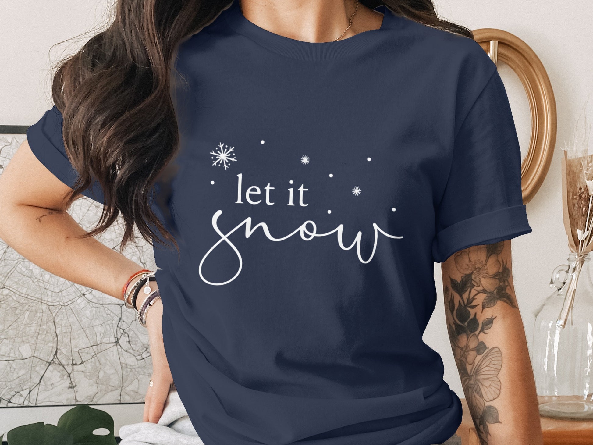 Stylish Let It Snow Graphic Tee Shirt